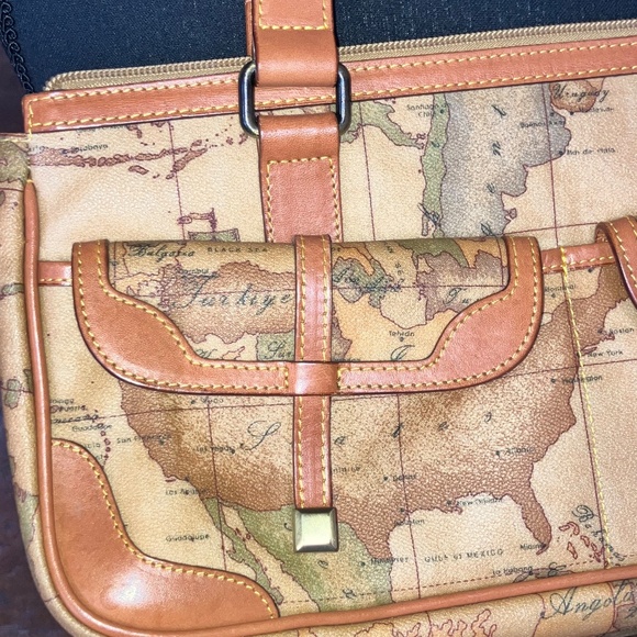 Alviero Martini hand bag - Picture 7 of 9